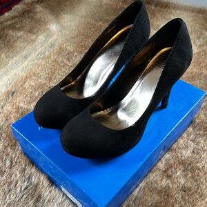Size 8 Black Heels